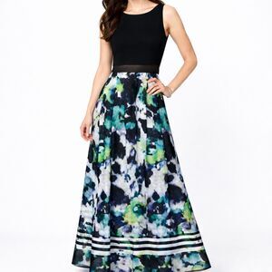 Betsy & Adam Floral Evening Gown Size 4 Sleeveless Formal Maxi Dress